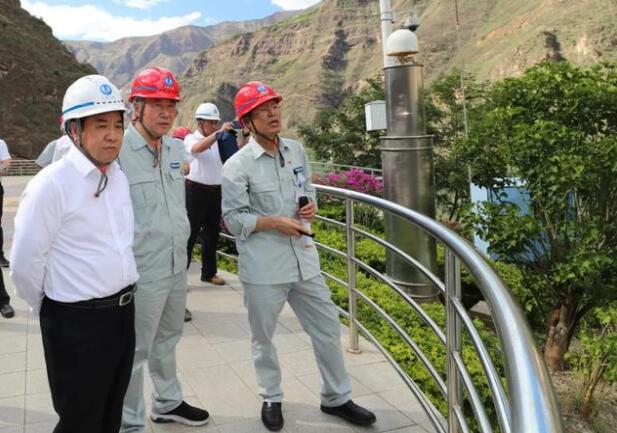 南方電網(wǎng)董事長、黨組書記孟振平調研烏東德水電站工程