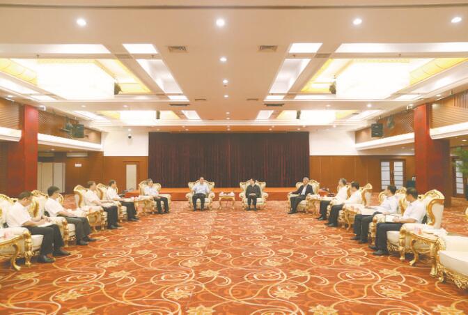 河南省委書(shū)記王國(guó)生、省長(zhǎng)尹弘會(huì)見(jiàn)國(guó)家電網(wǎng)董事長(zhǎng)、黨組書(shū)記毛偉明