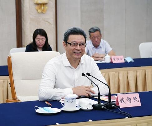 國家電投黨組書記、董事長錢智民拜會重慶市委副書記、市長唐良智