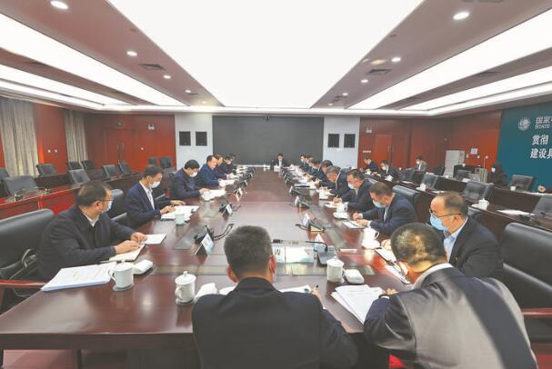 毛偉明董事長、辛保安總經理赴國網新疆電力調研