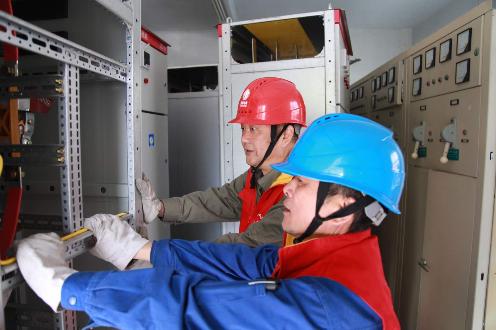 國網(wǎng)寧波市鄞州區(qū)供電公司：老舊小區(qū)煥然一新，居民幸福感顯著提高