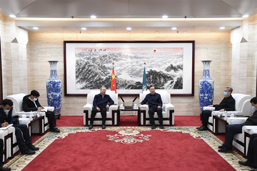 國家電網(wǎng)公司總經(jīng)理、黨組副書記辛保安會見西藏自治區(qū)副主席張永澤