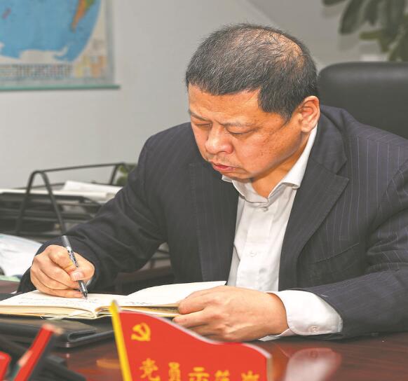 有他在，大家心里就有底了——記國家電網(wǎng)有限公司特等勞動模范汪波