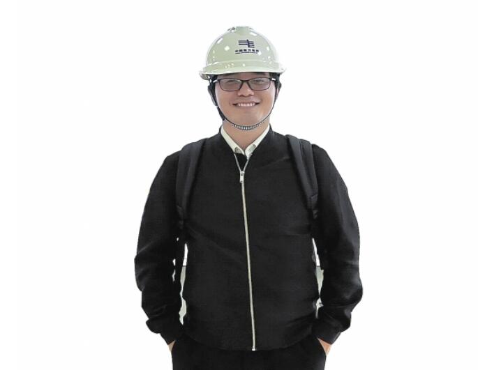 挑戰(zhàn)技術(shù)高峰 打造“最強(qiáng)心臟”:南網(wǎng)科研院直流輸電與電力電子技術(shù)研究所研究員周月賓