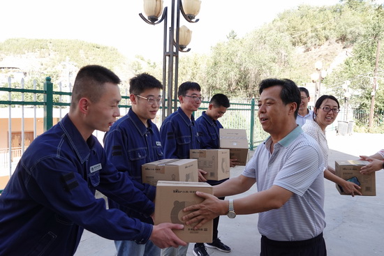 凝“新”聚力！劉家峽水電廠暖心關(guān)愛助“后浪”起航