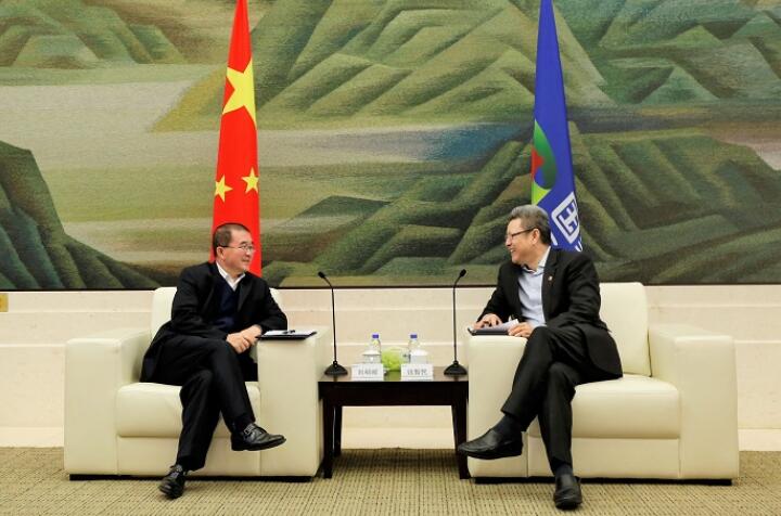 錢智民會(huì)見(jiàn)中國(guó)燃?xì)舛戮种飨?、總裁劉明輝