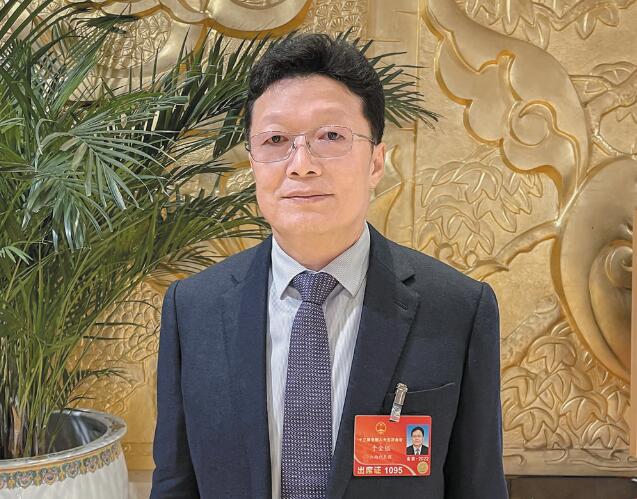 【兩會】國家電網黨校常務副校長于金鎰:開展技術創(chuàng)新和示范應用 加快構建新型電力系統(tǒng)