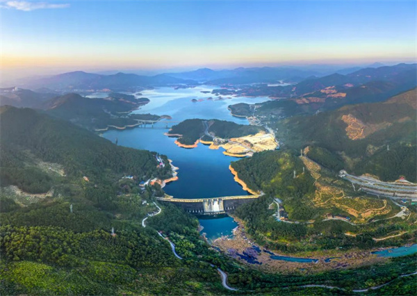 華電福建公司不負(fù)春光趕秋實，“雙碳”路上奮楫行