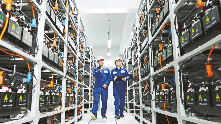 南網(wǎng)調(diào)峰調(diào)頻公司推動(dòng)黨史學(xué)習(xí)教育常態(tài)化長效化，以高質(zhì)量黨建引領(lǐng)高質(zhì)量發(fā)展