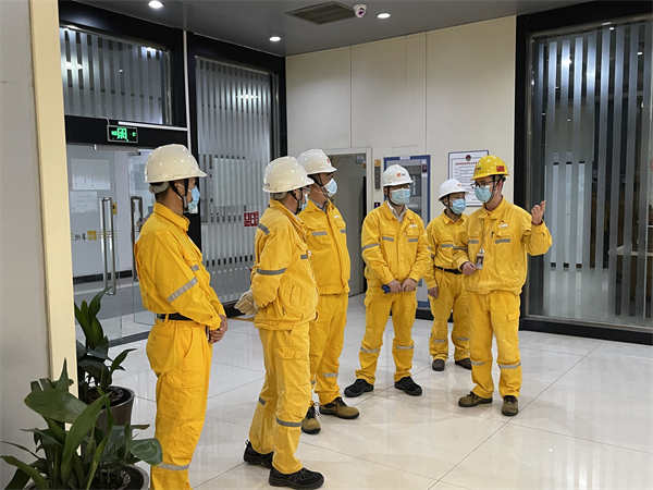 華潤電力南京公司黨委書記、總經(jīng)理薛文順深入化工園項(xiàng)目開展全面調(diào)研指導(dǎo)公司高質(zhì)量發(fā)展