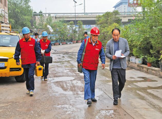 王慶臨:把服務(wù)客戶的事做到最好