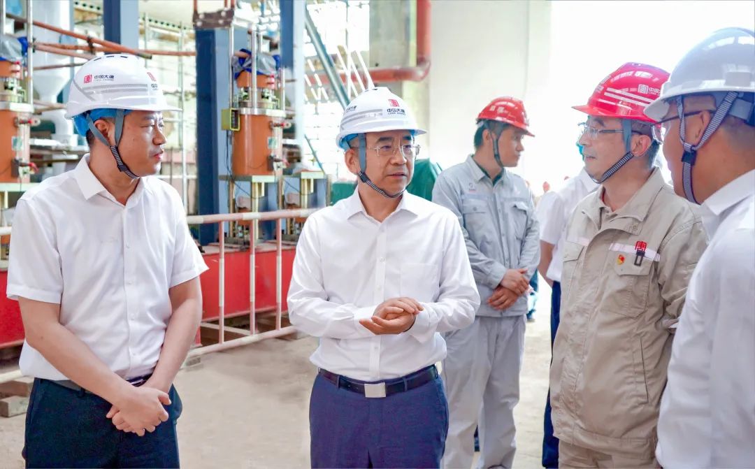 鄒磊拜會海南省省長馮飛并到大唐?？跉怆婍椖楷F(xiàn)場調研慰問