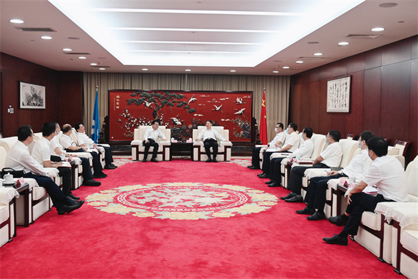 溫樞剛會(huì)見張傳慧、姚煥