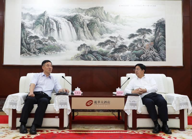 孫洪水與山西省委常委、常務(wù)副省長(zhǎng)張吉福會(huì)談