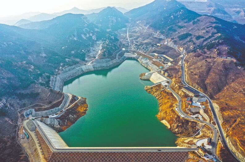 【非凡十年】國家電網(wǎng)公司:構(gòu)建新型電力系統(tǒng) 推動(dòng)能源清潔低碳轉(zhuǎn)型