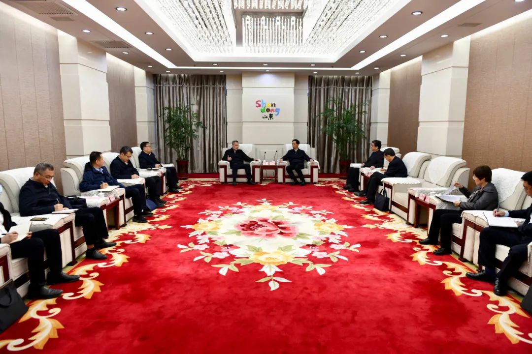 大唐山東發(fā)電公司黨委書記、董事長趙永力拜會(huì)菏澤市委副書記、市長張倫