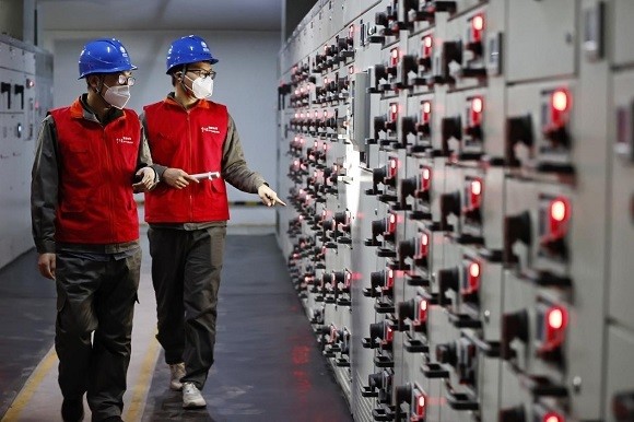 國(guó)網(wǎng)重慶電力日公司均投入3500余人 保障全市電力安全可靠供應(yīng)