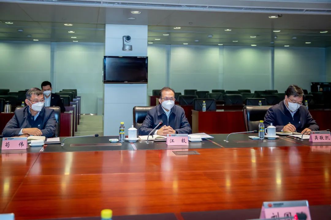 華電集團(tuán)有限公司黨組書記、董事長(zhǎng)江毅與國(guó)家能源集團(tuán)黨組書記、董事長(zhǎng)劉國(guó)躍舉行會(huì)談