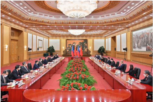 習近平：中國愿同菲方開展光伏、風能等綠色能源合作