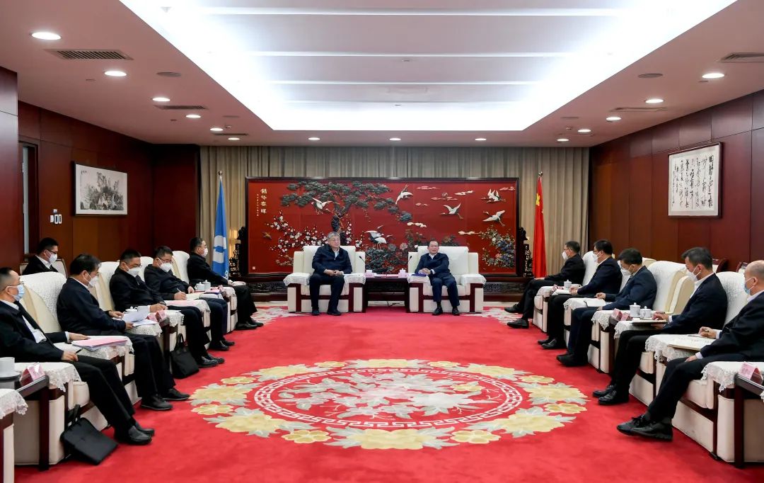 中國華電黨組書記、董事長江毅會見國家能源集團黨組書記、董事長劉國躍