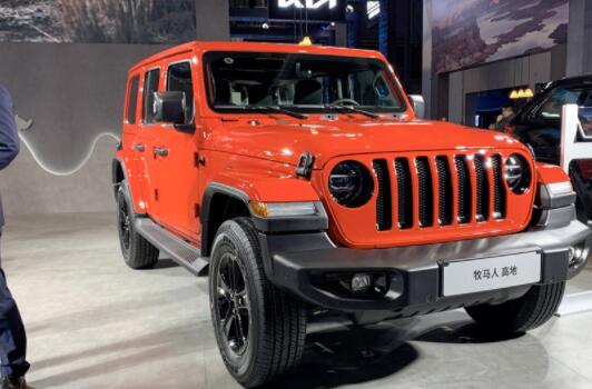 新能源越野今年會(huì)火，但大電池不靠譜?小電池配發(fā)動(dòng)機(jī)最合適