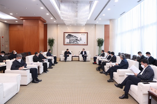 華能集團(tuán)董事長(zhǎng)溫樞剛、總經(jīng)理鄧建玲會(huì)見(jiàn)云南省常務(wù)副省長(zhǎng)劉非、副省長(zhǎng)岳修虎