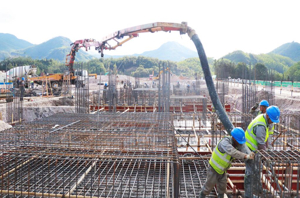 國家電網(wǎng):特高壓建設(shè)馬力足