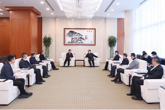 鄧建玲會見福建省政協(xié)副主席、漳州市委書記張國旺