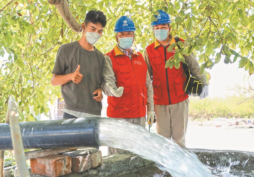 國網(wǎng)吐魯番供電公司:供電充足又可靠 葡萄產(chǎn)業(yè)再升級