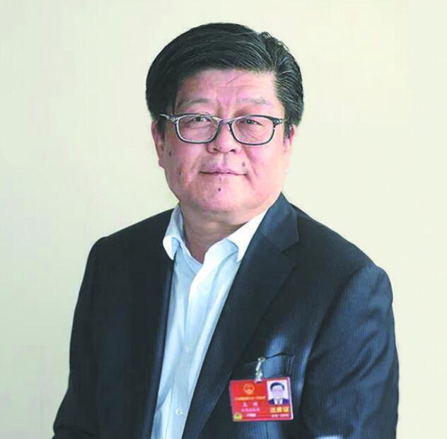 推動(dòng)綠色產(chǎn)業(yè)發(fā)展 助力實(shí)現(xiàn)“雙碳”目標(biāo)——訪全國(guó)人大代表、金晶(集團(tuán))有限公司董事長(zhǎng)王剛