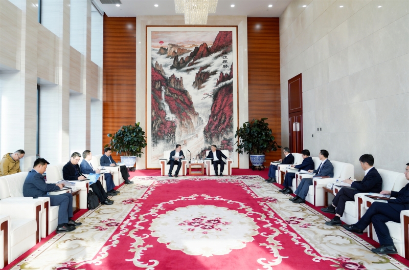 中國(guó)能建黨委書記、董事長(zhǎng)宋海良與臨沂市委書記任剛座談