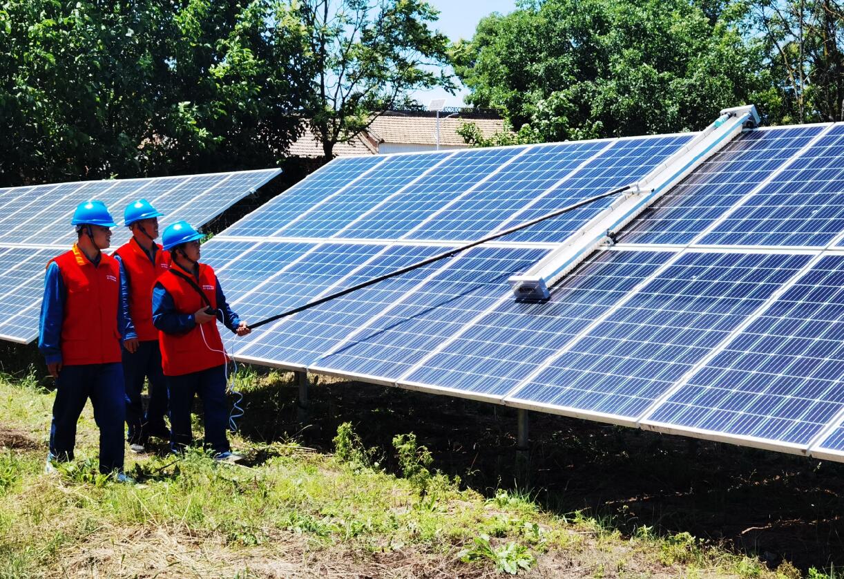 國網(wǎng)旬邑縣供電公司光伏助農(nóng)，數(shù)智促富，擦亮新時(shí)代鄉(xiāng)村振興“陽光路”