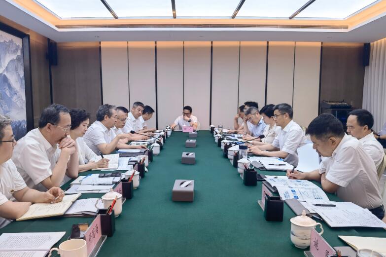 中國能建副總經(jīng)理吳云與襄陽市委副書記、市長王太暉會談