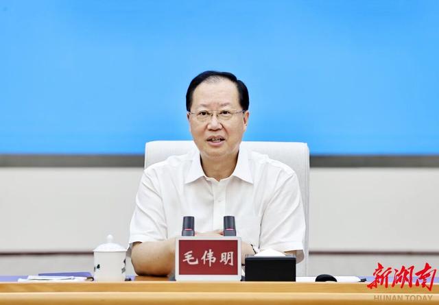 湖南省委副書(shū)記、省長(zhǎng)毛偉明與發(fā)電企業(yè)代表座談:強(qiáng)化擔(dān)當(dāng) 滿發(fā)穩(wěn)發(fā)