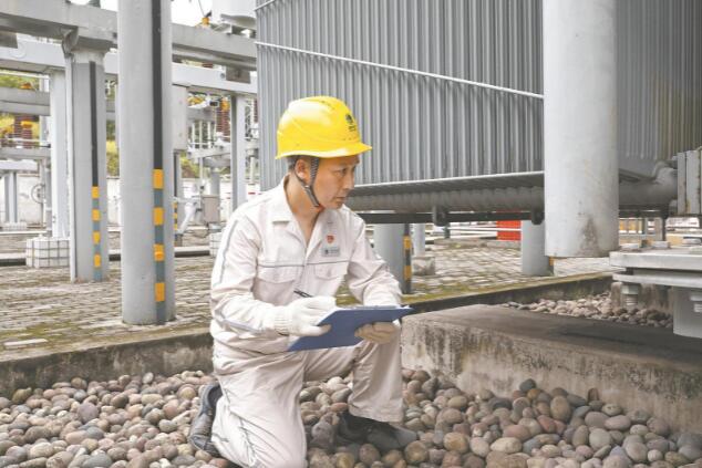 26年，變電運(yùn)維一線的耕耘與創(chuàng)新——記全國五一勞動獎?wù)芦@得者池永