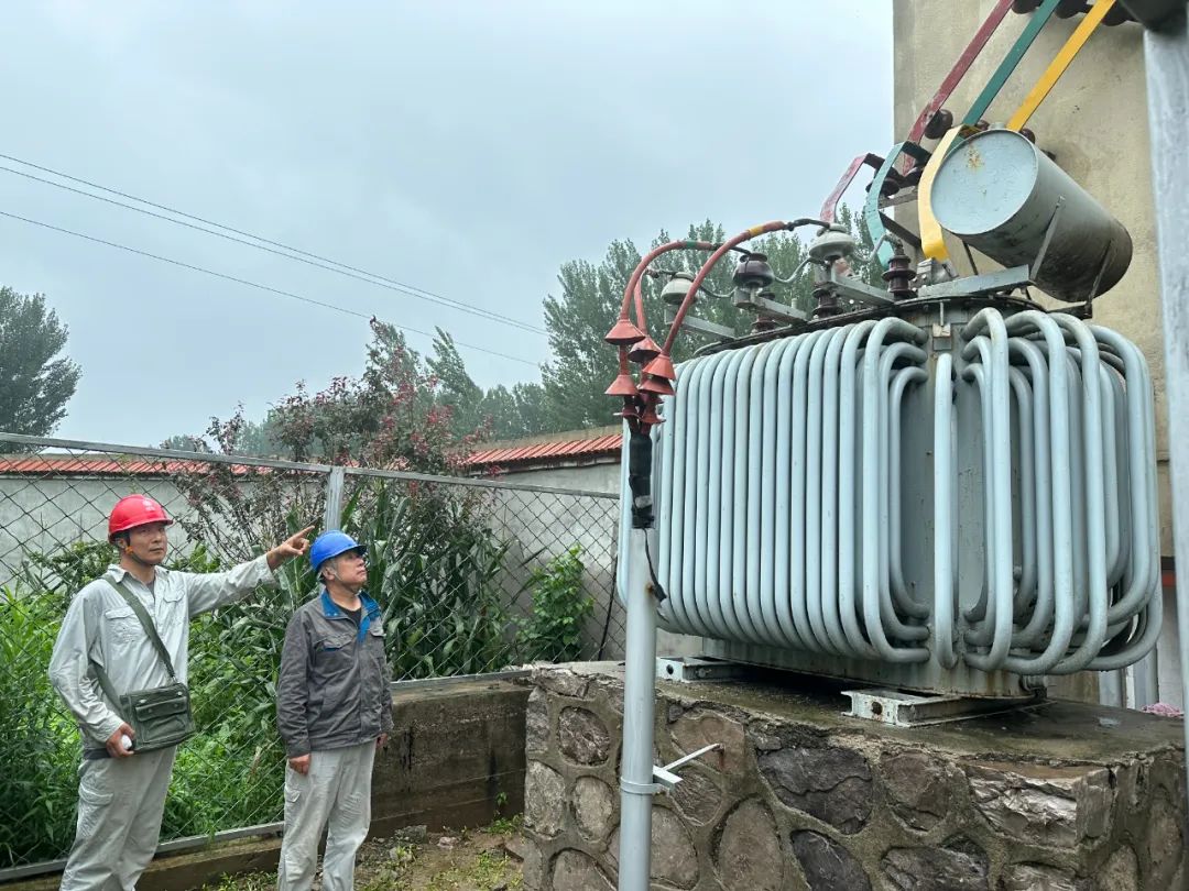 國網(wǎng)玉田縣供電公司：迎戰(zhàn)“杜蘇芮”，筑牢供電保障“堤壩”