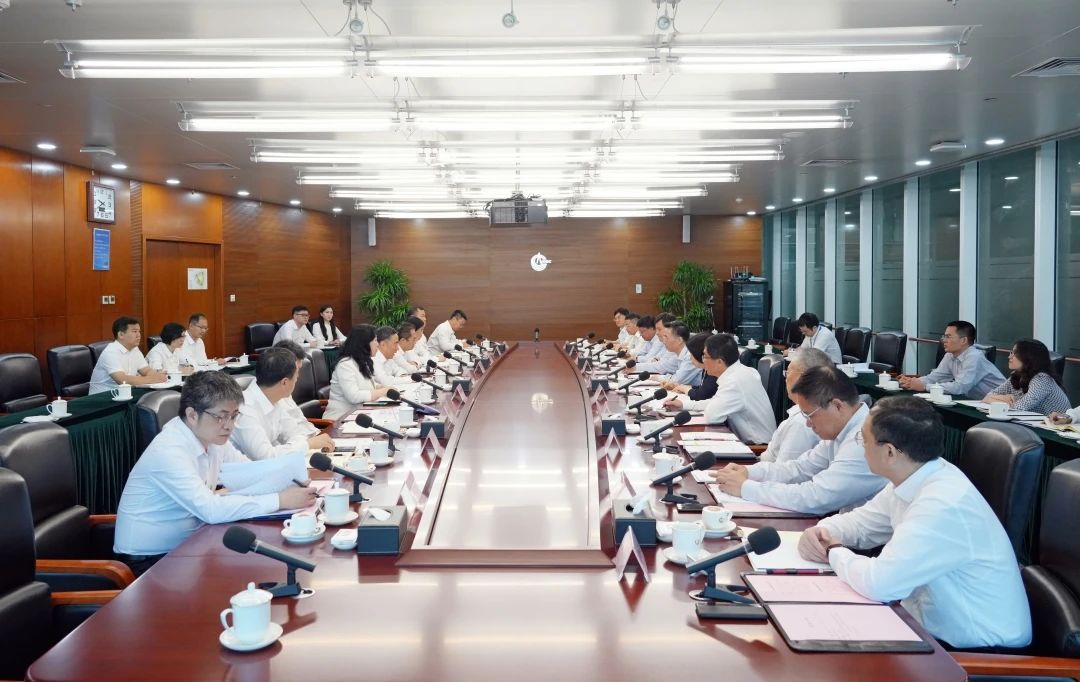 中國能建黨委書記、董事長宋海良與中國海油黨組書記、董事長汪東進會談