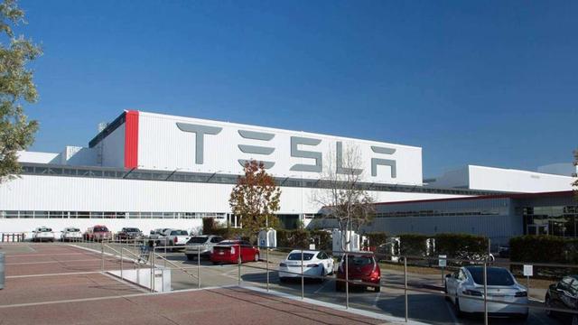 明年特斯拉繼續(xù)降價?高盛下調盈利預期，市值蒸發(fā)超2000億元