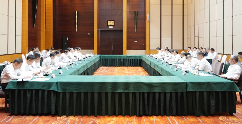 中國(guó)能建黨委書(shū)記、董事長(zhǎng)宋海良拜會(huì)遼寧省委書(shū)記郝鵬、省長(zhǎng)李樂(lè)成