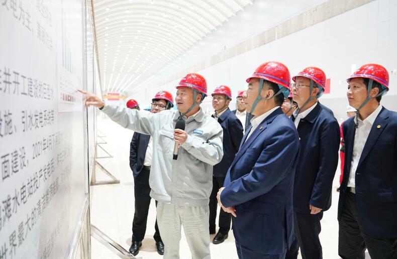 中國能建黨委書記、董事長宋海良赴白鶴灘水電站調研