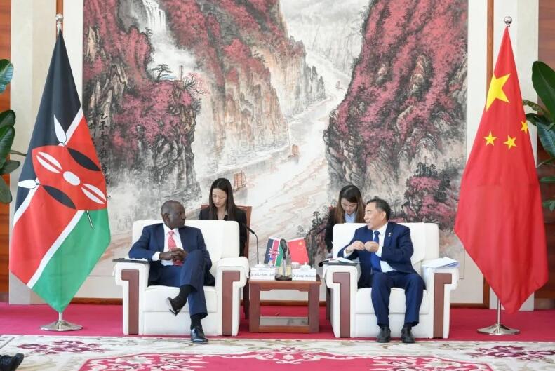 中國能建黨委書記、董事長宋海良與肯尼亞總統(tǒng)魯托會談