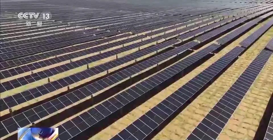 我國最大“沙戈荒”風(fēng)光新能源基地二期200萬千瓦光伏項(xiàng)目開工