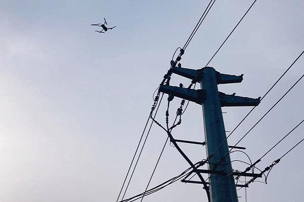 國網(wǎng)泰安供電公司開展無人機(jī)飛巡測溫，助力冬季供電安全