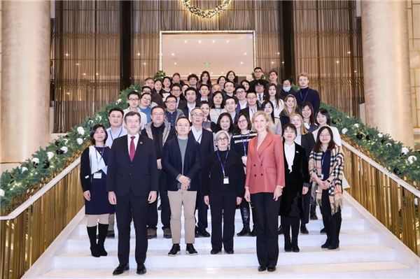 愛旭持續(xù)發(fā)力中歐新能源市場，為零碳未來注入更多活力