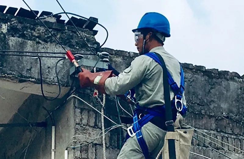 湖北通城：斷電三年的老屋，燈“亮了”