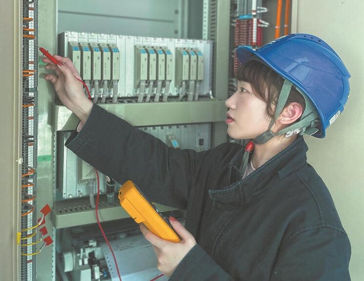 卓穎：干一行專一行，讓運(yùn)維“跑”在故障前