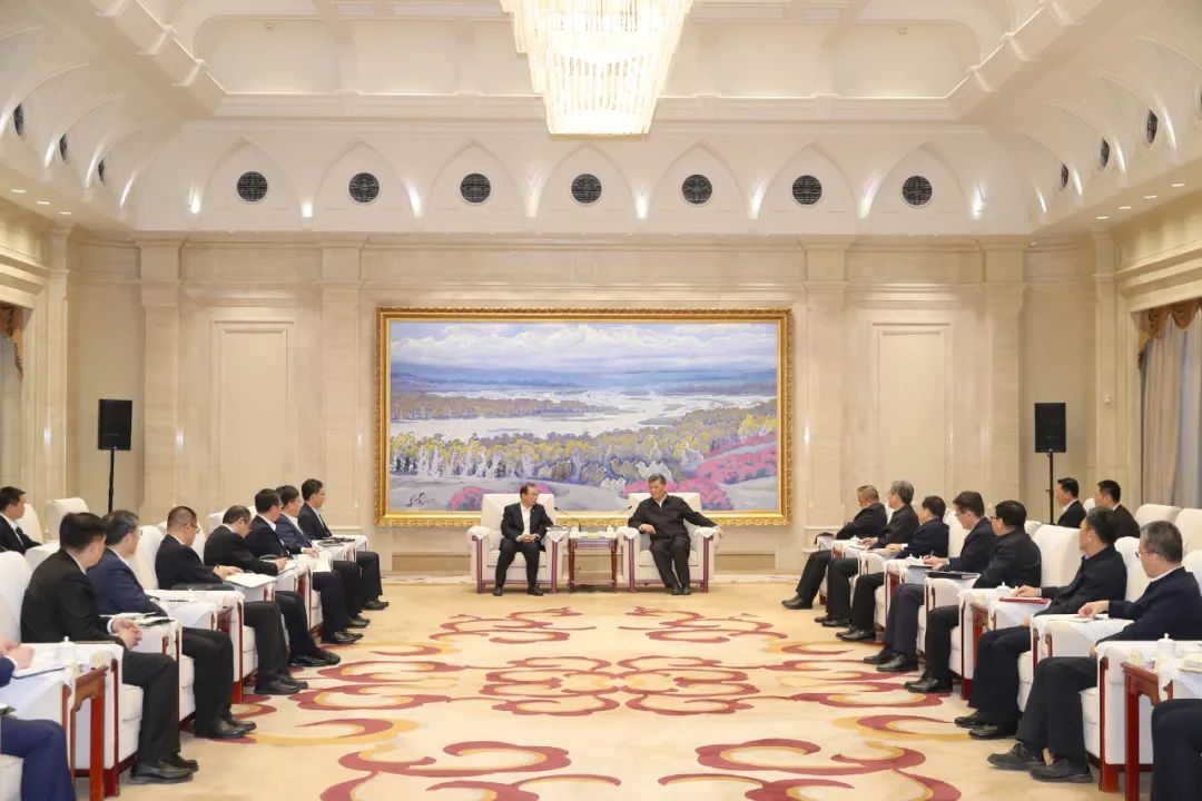 華電集團黨組書記、董事長江毅拜會新疆維吾爾自治區(qū)主要領(lǐng)導