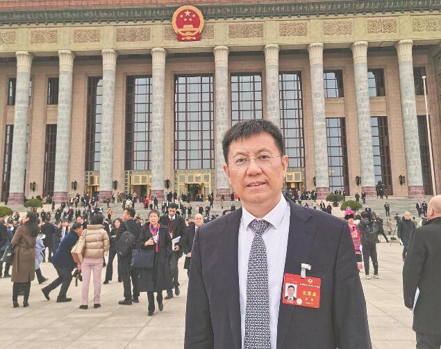 【兩會(huì)好聲音】全國政協(xié)委員 冷?。杭訌?qiáng)統(tǒng)籌規(guī)劃 促進(jìn)分布式光伏可持續(xù)友好發(fā)展