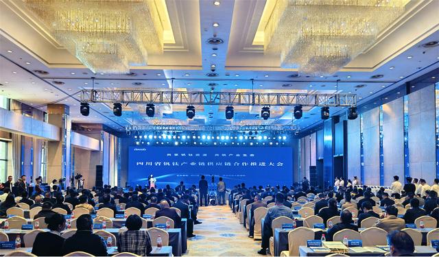 拓展新型儲(chǔ)能領(lǐng)域 四川創(chuàng)新出臺全國首個(gè)釩電池產(chǎn)業(yè)專項(xiàng)政策