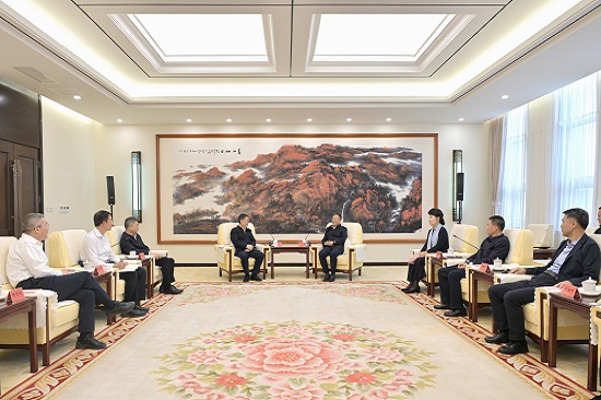 華能集團黨組書記、董事長溫樞剛拜會內(nèi)蒙古自治區(qū)黨委書記孫紹騁、自治區(qū)主席王莉霞